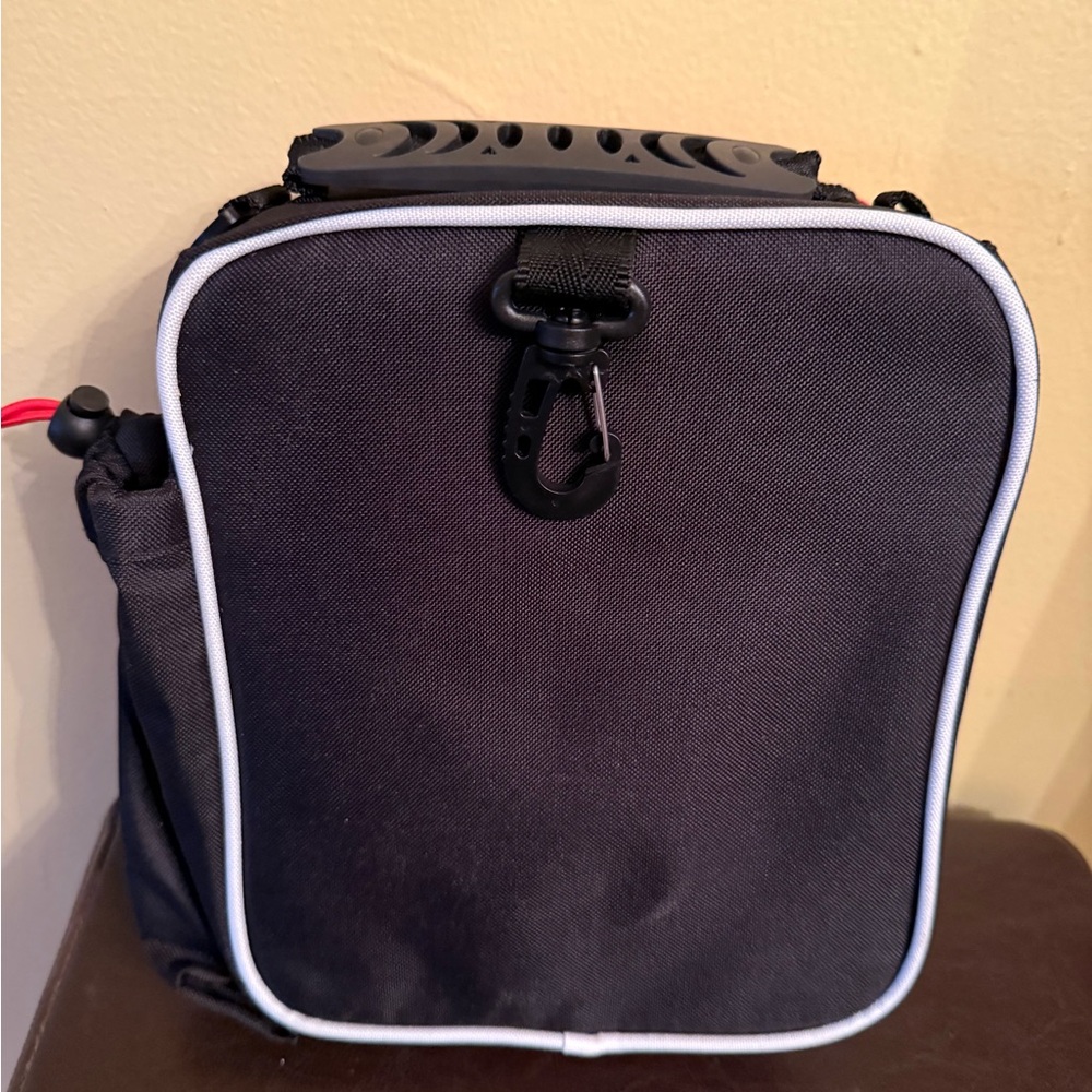 Igloo Black and Red Men's Lunchbag - Picture 2 of 2